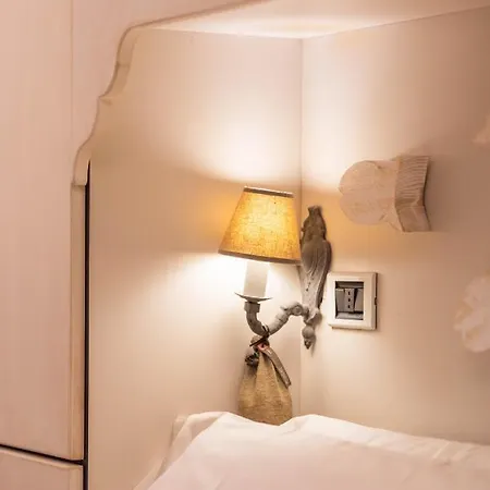 Above The Sea - Exclusive Seafront Appartement *