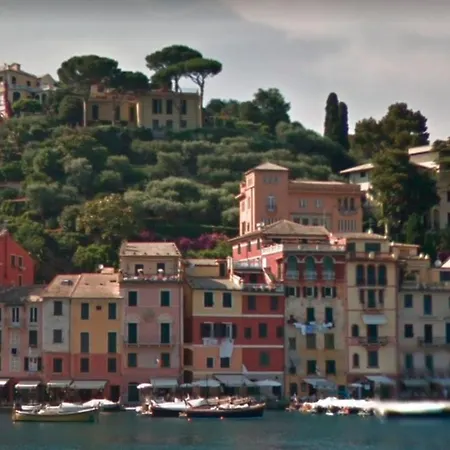 Above The Sea - Exclusive Seafront *