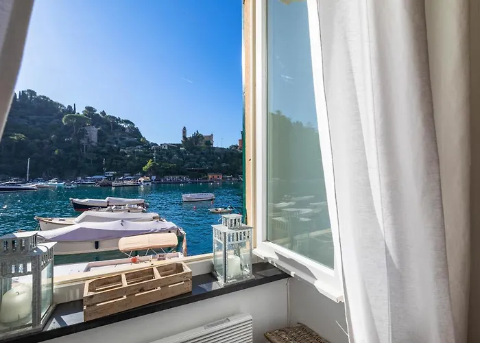 Lägenhet Above The Sea - Exclusive Seafront *