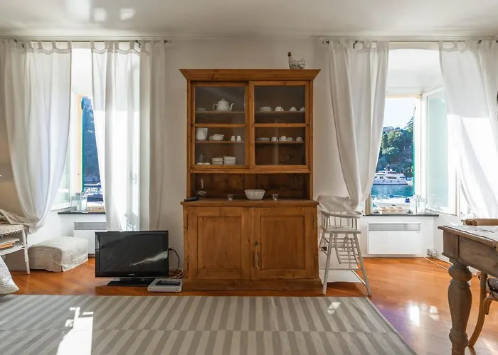 Lägenhet Above The Sea - Exclusive Seafront