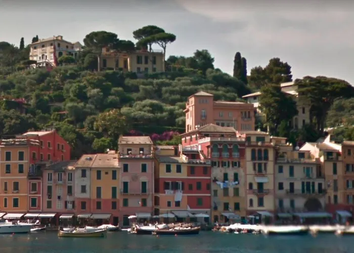 Above The Sea - Exclusive Seafront *